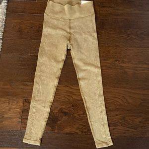 NWT Aerie Offline Leggings